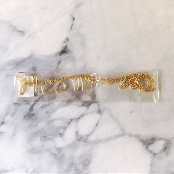 β¨HPβ¨ Gold Cursive Meow Chain Necklace - Picture 4 of 7